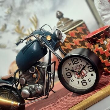 Dekoratif Metal Motorsiklet Model Masa Saati