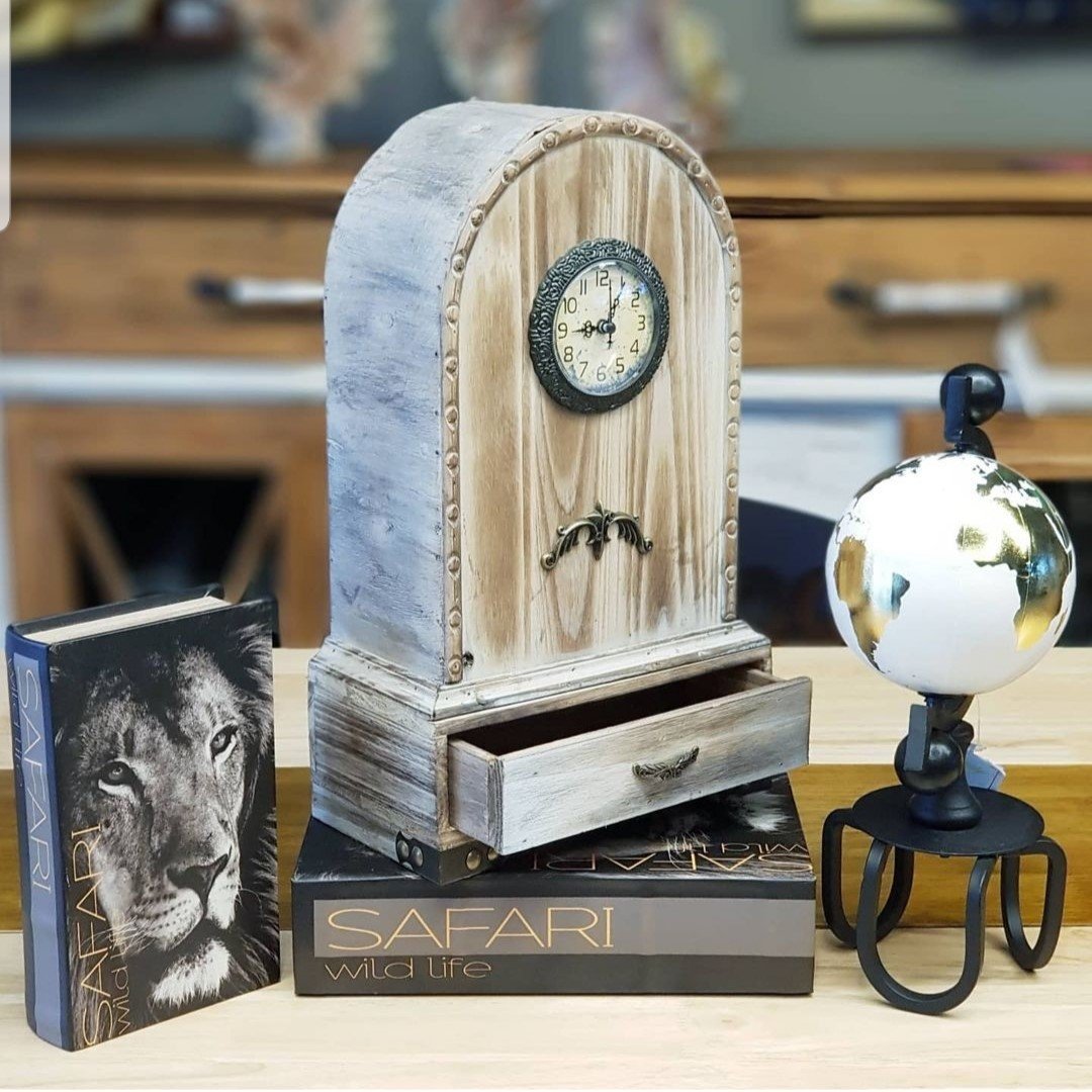 Ahşap Oval Kutulu Çekmeceli Masa Saati