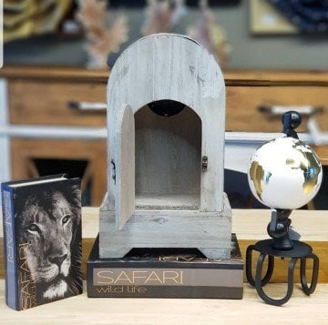 Ahşap Oval Kutulu Çekmeceli Masa Saati