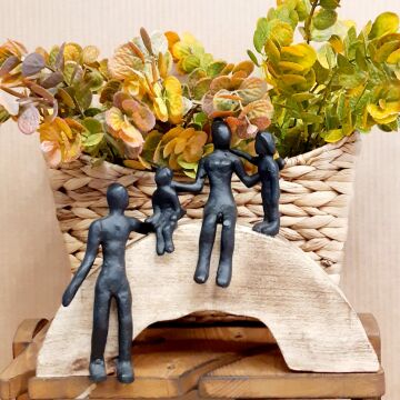 Yamaçta Aile Dekor Siyah