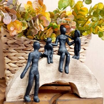 Yamaçta Aile Dekor Siyah