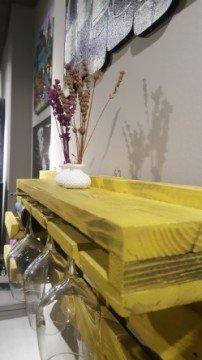 Doğal Raf Şaraplık