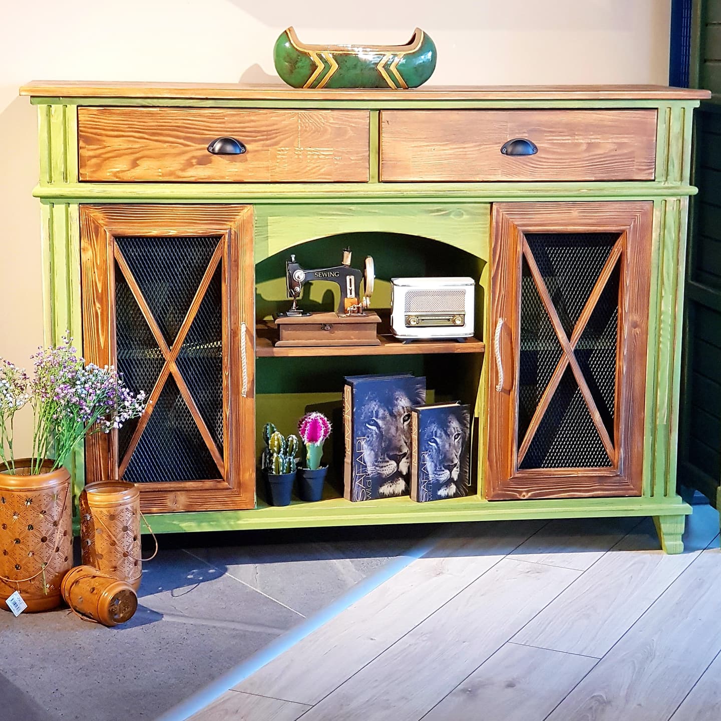 Viyana Ahşap Tasarım Tel Kapaklı Konsol