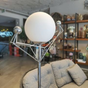 Mermer Taban Krom Ayaklı Aydınlatma