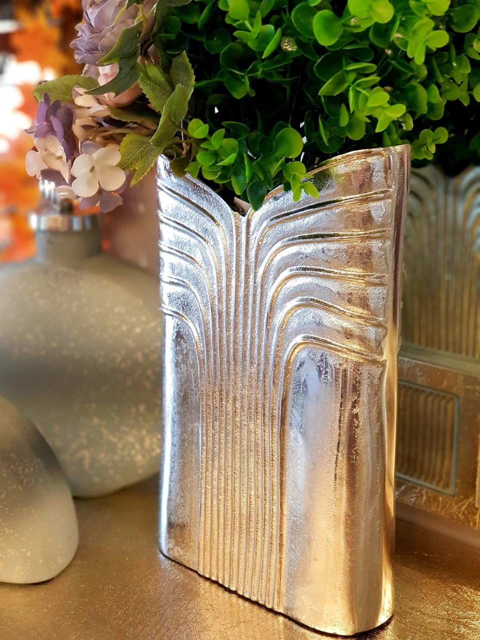 Gümüş Metal Dekoratif Büyük Vazo
