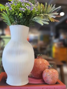 Beyaz Darbeli Vazo Uzun