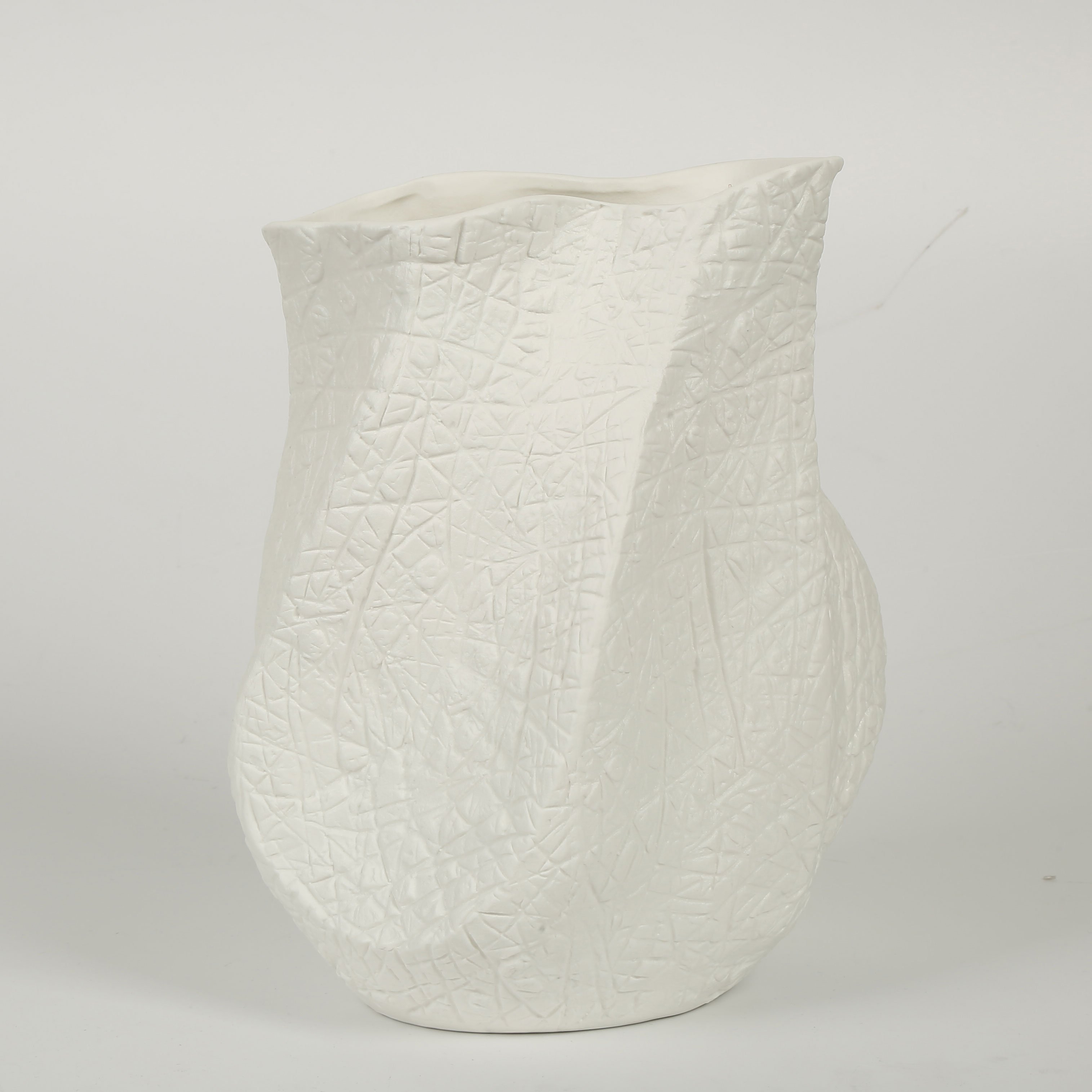 Beyaz Deri Baskılı Vazo