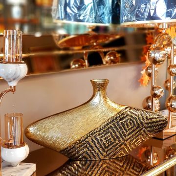 Elegant Gold İşlemeli Metal Vazo 47cm