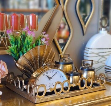 Gold Metal Halkalı Sıyah Camlı Tepsi