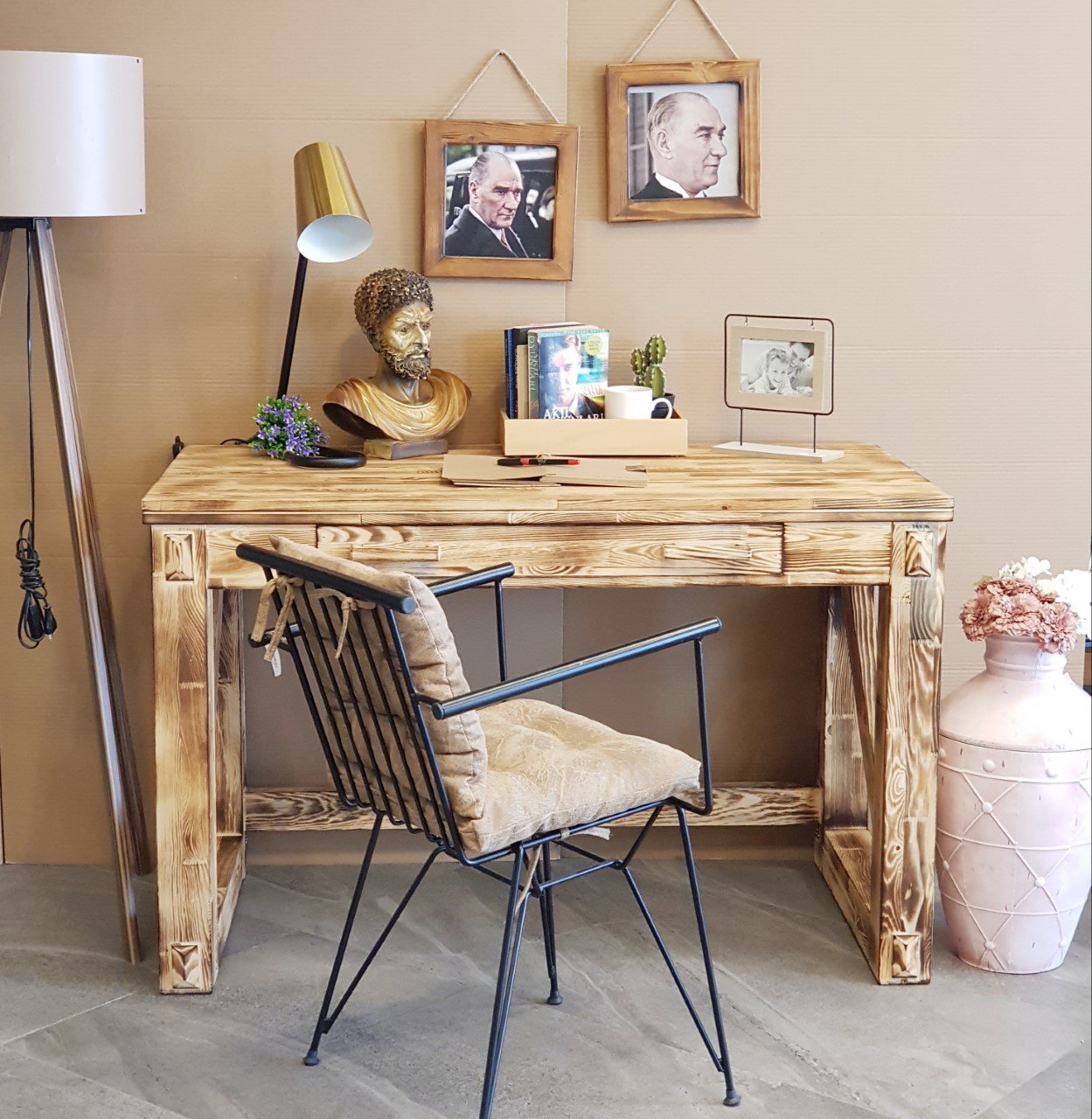 Lesson Ahşap Çalışma Masası