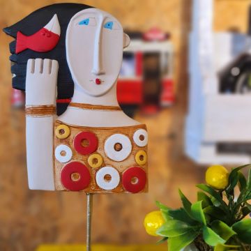 Kaideli Halkalı Kadın Biblo