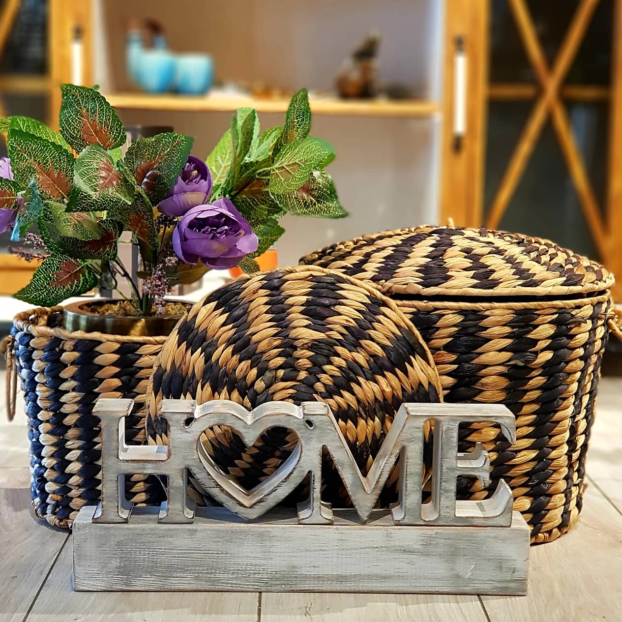 Mini Stantlı Ahşap Home