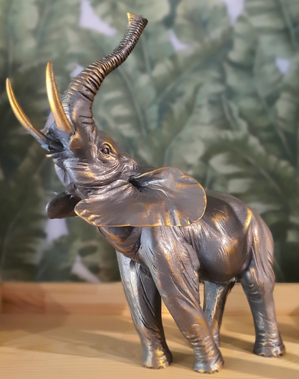 Dekoratif Füme Renk Fil