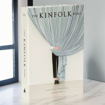 The Kinfolk Home Açılır Dekoratif Kitap Kutusu