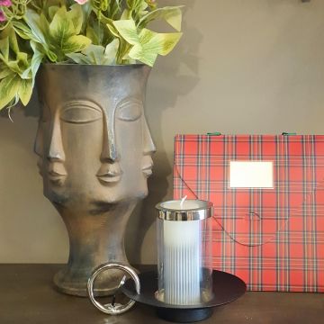 Siyah Kulplu Camlı Metal Mumluk